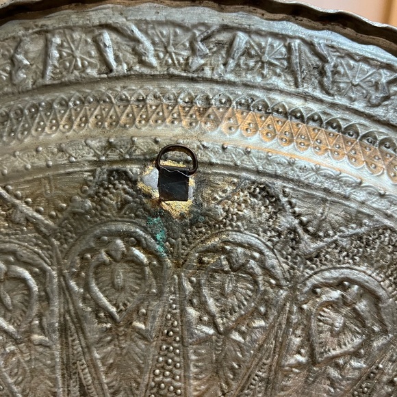 Oriental Copper Handhammerwork Round Tray - Picture 4 of 7